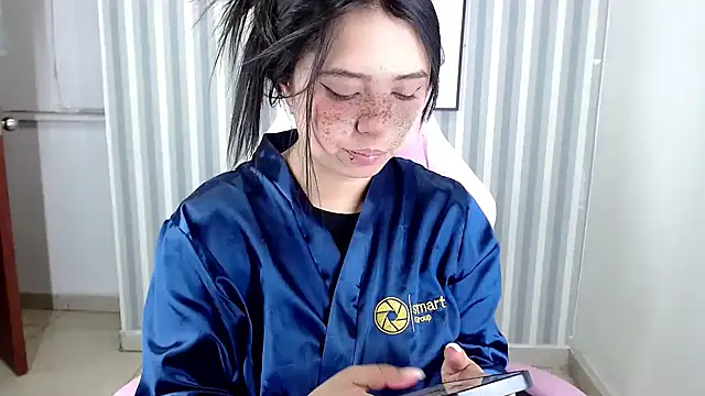 sarah moon2 online show from 12/14/24, 12:44