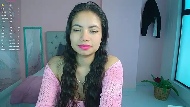 Snapshot of soyzarahtorres chatting on 12/14/24, 05:36 soyzarahtorres online show from 12/14/24, 05:36