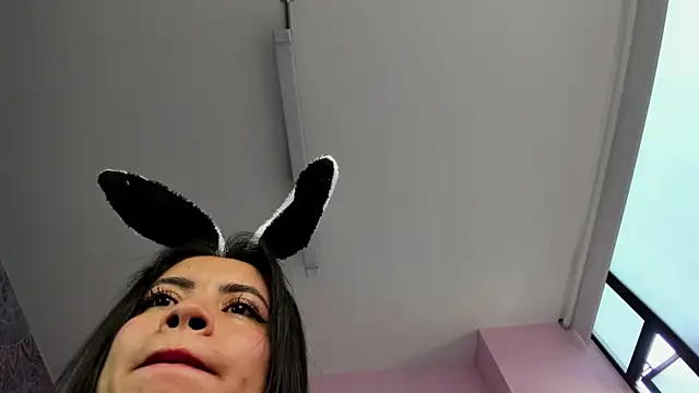 Snapshot of soyzarahtorres chatting on 01/04/25, 03:28 soyzarahtorres online show from 01/04/25, 03:28