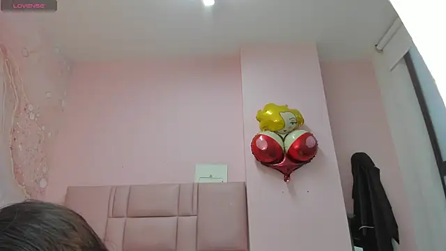 Snapshot of soyzarahtorres chatting on 09/17/25, 09:38 soyzarahtorres online show from 09/17/25, 09:38