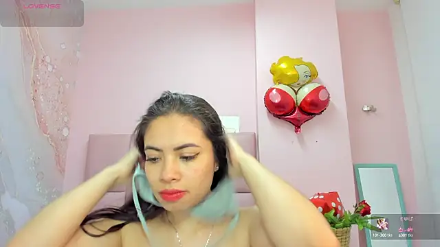 Snapshot of soyzarahtorres chatting on 09/30/25, 12:26 soyzarahtorres online show from 09/30/25, 12:26