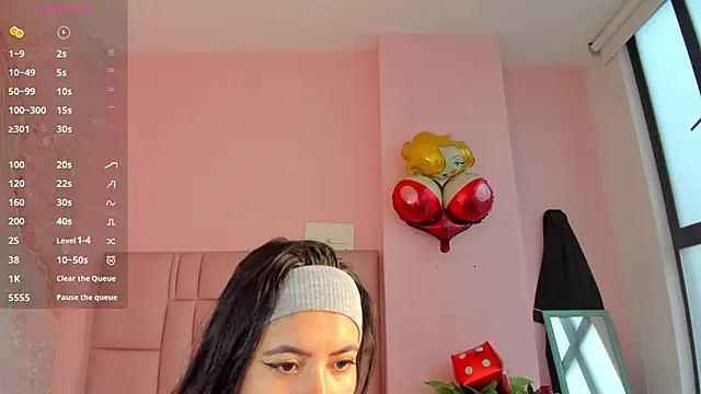 Snapshot of soyzarahtorres chatting on 11/24/25, 09:36 soyzarahtorres online show from 11/24/25, 09:36