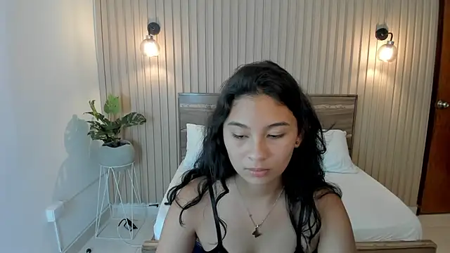 melody flowers online show from 01/15/25, 03:50