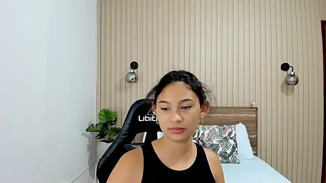 melody flowers online show from 03/21/25, 12:28