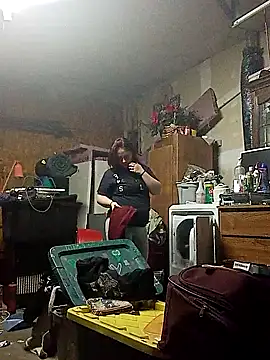 lilbishmiss online show from 10/22/25, 06:35