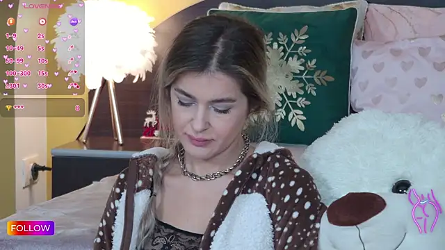 Sarah-Hart online show from 12/14/24, 05:40