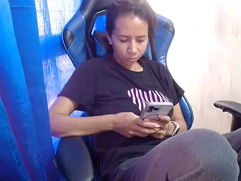 Erotic latina online show from 03/19/25, 12:45