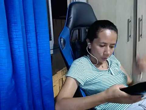 Erotic latina online show from 09/24/25, 01:20