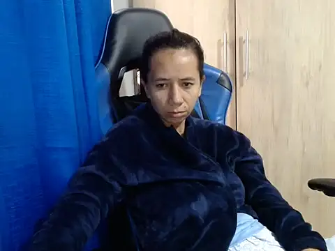 Erotic latina online show from 10/06/25, 11:51