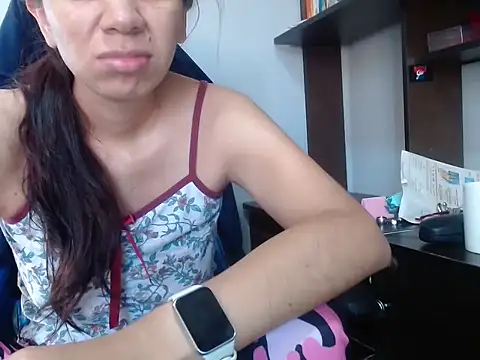 Erotic latina online show from 11/18/25, 12:20