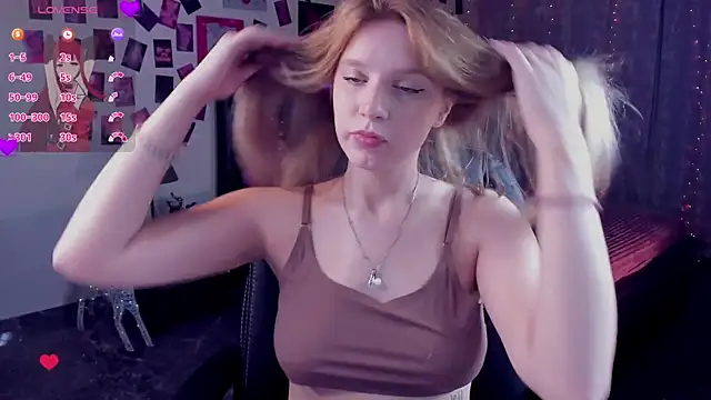 KarambaMoon online show from 10/10/25, 09:14