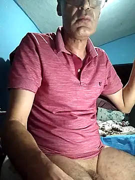 hugosafado333 online show from 03/03/25, 02:58