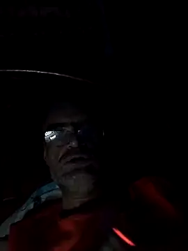 hugosafado333 online show from 03/09/25, 09:35