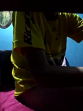 hugosafado333 online show from 09/16/25, 03:18