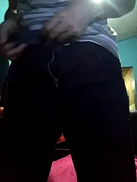 hugosafado333 online show from 09/24/25, 03:32