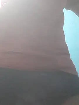 hugosafado333 online show from 10/19/25, 09:37