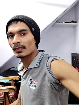 Snapshot of Habibi_big_b chatting on 12/01/24, 04:51 Habibi big b online show from 12/01/24, 04:51