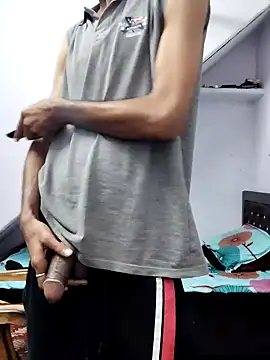 Snapshot of Habibi_big_b chatting on 12/10/24, 08:40 Habibi big b online show from 12/10/24, 08:40