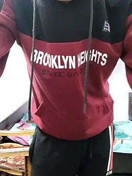 Snapshot of Habibi_big_b chatting on 12/31/24, 05:22 Habibi big b online show from 12/31/24, 05:22