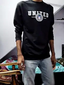 Snapshot of Habibi_big_b chatting on 01/06/25, 08:46 Habibi big b online show from 01/06/25, 08:46