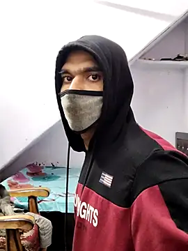 Snapshot of Habibi_big_b chatting on 01/09/25, 03:58 Habibi big b online show from 01/09/25, 03:58