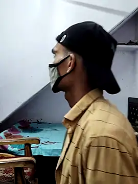 Snapshot of Habibi_big_b chatting on 01/09/25, 07:42 Habibi big b online show from 01/09/25, 07:42