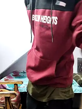 Snapshot of Habibi_big_b chatting on 01/09/25, 03:12 Habibi big b online show from 01/09/25, 03:12