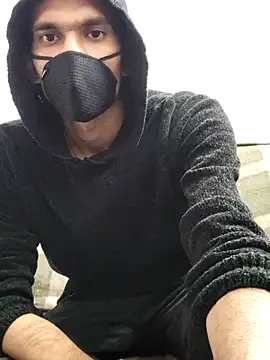 Snapshot of Habibi_big_b chatting on 02/07/25, 07:49 Habibi big b online show from 02/07/25, 07:49