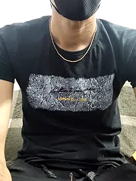 Snapshot of Habibi_big_b chatting on 02/23/25, 08:55 Habibi big b online show from 02/23/25, 08:55