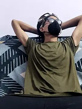 Snapshot of Habibi_big_b chatting on 03/09/25, 04:55 Habibi big b online show from 03/09/25, 04:55