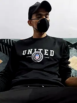 Snapshot of Habibi_big_b chatting on 03/11/25, 04:51 Habibi big b online show from 03/11/25, 04:51