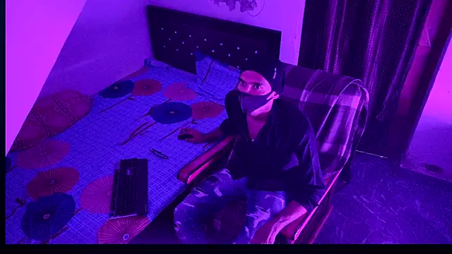 Snapshot of Habibi_big_b chatting on 09/16/25, 05:58 Habibi big b online show from 09/16/25, 05:58