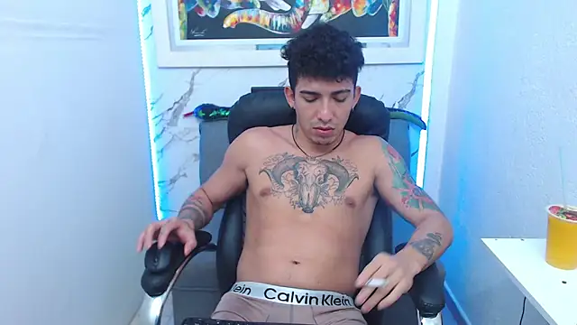 targuerian22 online show from 09/12/25, 05:51