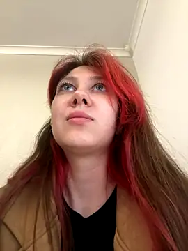 ChloesTem online show from 11/11/25, 10:59