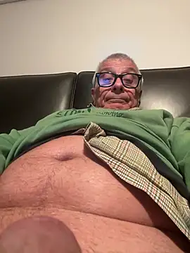 4n4l1zz4m1 online show from 01/15/25, 08:37