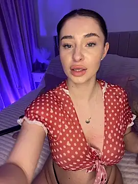 Snapshot of GraceCarther chatting on 11/08/25, 05:56 GraceCarther online show from 11/08/25, 05:56