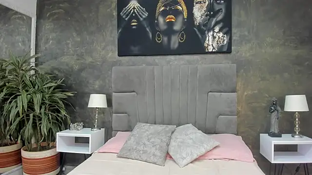 Snapshot of isa_lancaster chatting on 01/15/26, 07:39 isa lancaster online show from 01/15/26, 07:39