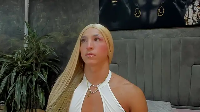 Snapshot of isa_lancaster chatting on 07/06/26, 07:16 isa lancaster online show from 07/06/26, 07:16