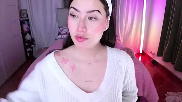 Emilyswan04 online show from 01/10/26, 02:02