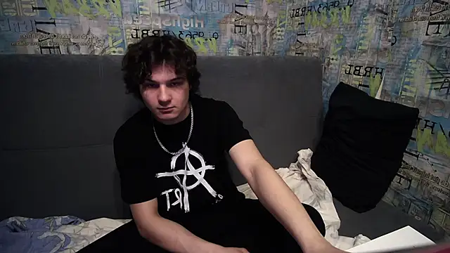 sweet lucifer666 online show from 04/13/26, 10:15