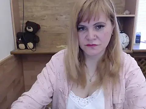 Snapshot of DaniellaKiss chatting on 04/05/26, 09:06 DaniellaKiss online show from 04/05/26, 09:06