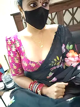 Snapshot of Roja-Telugu777 chatting on 11/04/25, 02:10 Roja-Telugu777 online show from 11/04/25, 02:10