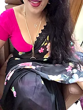 Snapshot of Roja-Telugu777 chatting on 12/19/25, 01:56 Roja-Telugu777 online show from 12/19/25, 01:56