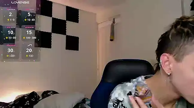 bryamado69 online show from 01/10/25, 11:33