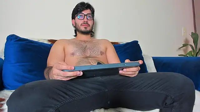 Ackerman Eren  online show from 01/17/25, 06:02