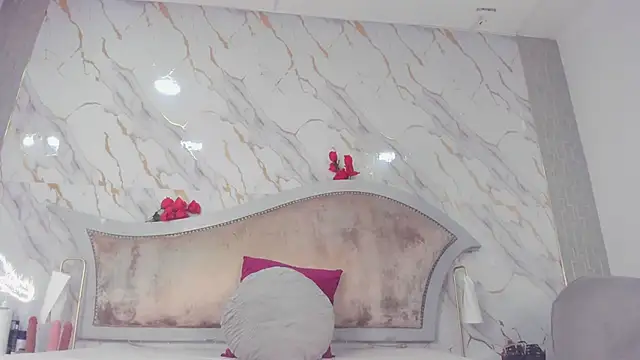 sarita rouzze online show from 11/08/25, 09:09