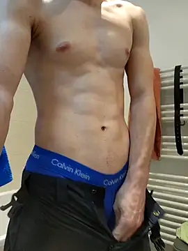 Snapshot of harper91000 chatting on 03/12/25, 02:45 harper91000 online show from 03/12/25, 02:45