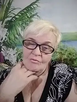 VioletSweet566 online show from 12/01/24, 07:14