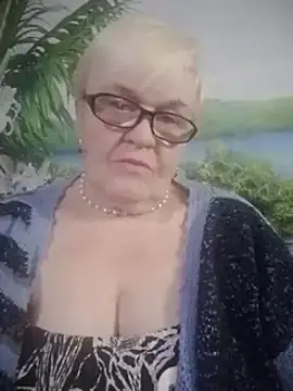 VioletSweet566 online show from 12/09/24, 03:00