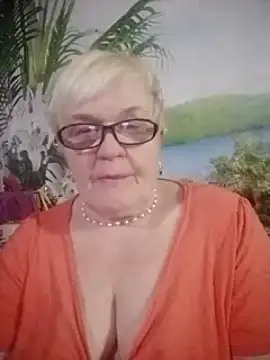 VioletSweet566 online show from 12/09/24, 09:37